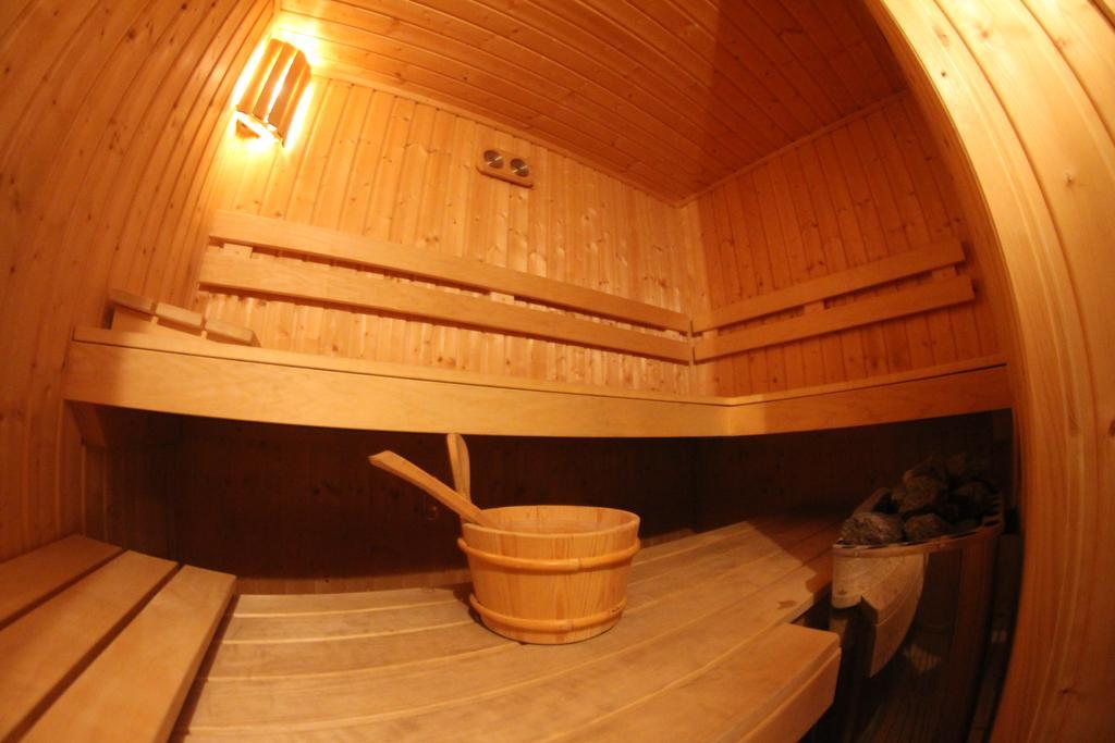 Hotel Kosta'S Podgorica Bagian luar foto