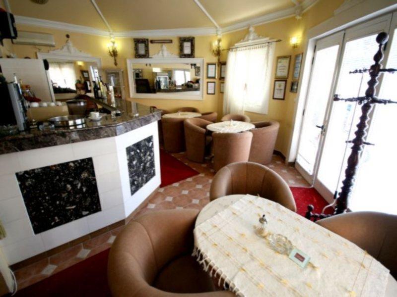 Hotel Kosta'S Podgorica Restoran foto